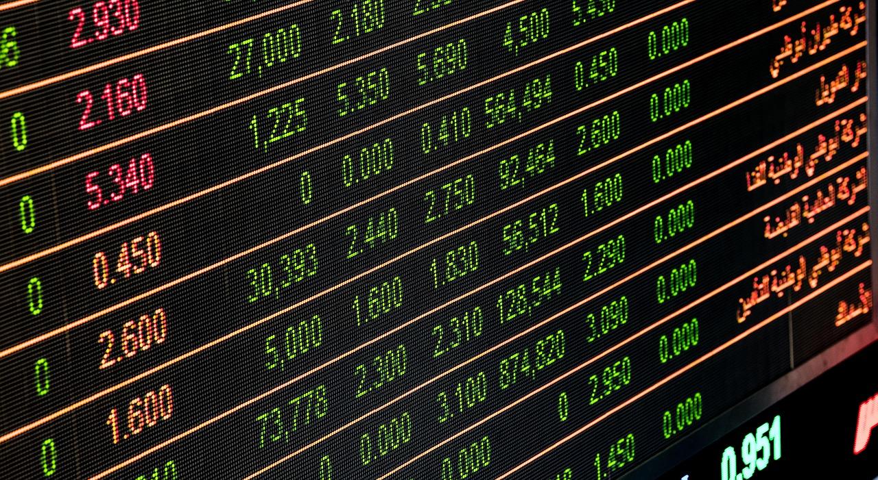 Dow Jones Vs NASDAQ Vs S&P 500: The Differences Traders Need To Know Dow Jones Vs NASDAQ Vs S&P 500: The Differences Traders Need To Know - image5 1
